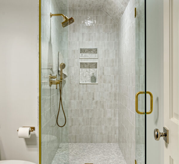 Highland powder bath shower